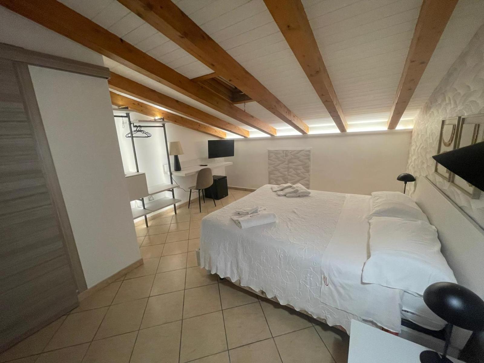 Portopalo Di Capo Passero Albergo Perseo מראה חיצוני תמונה