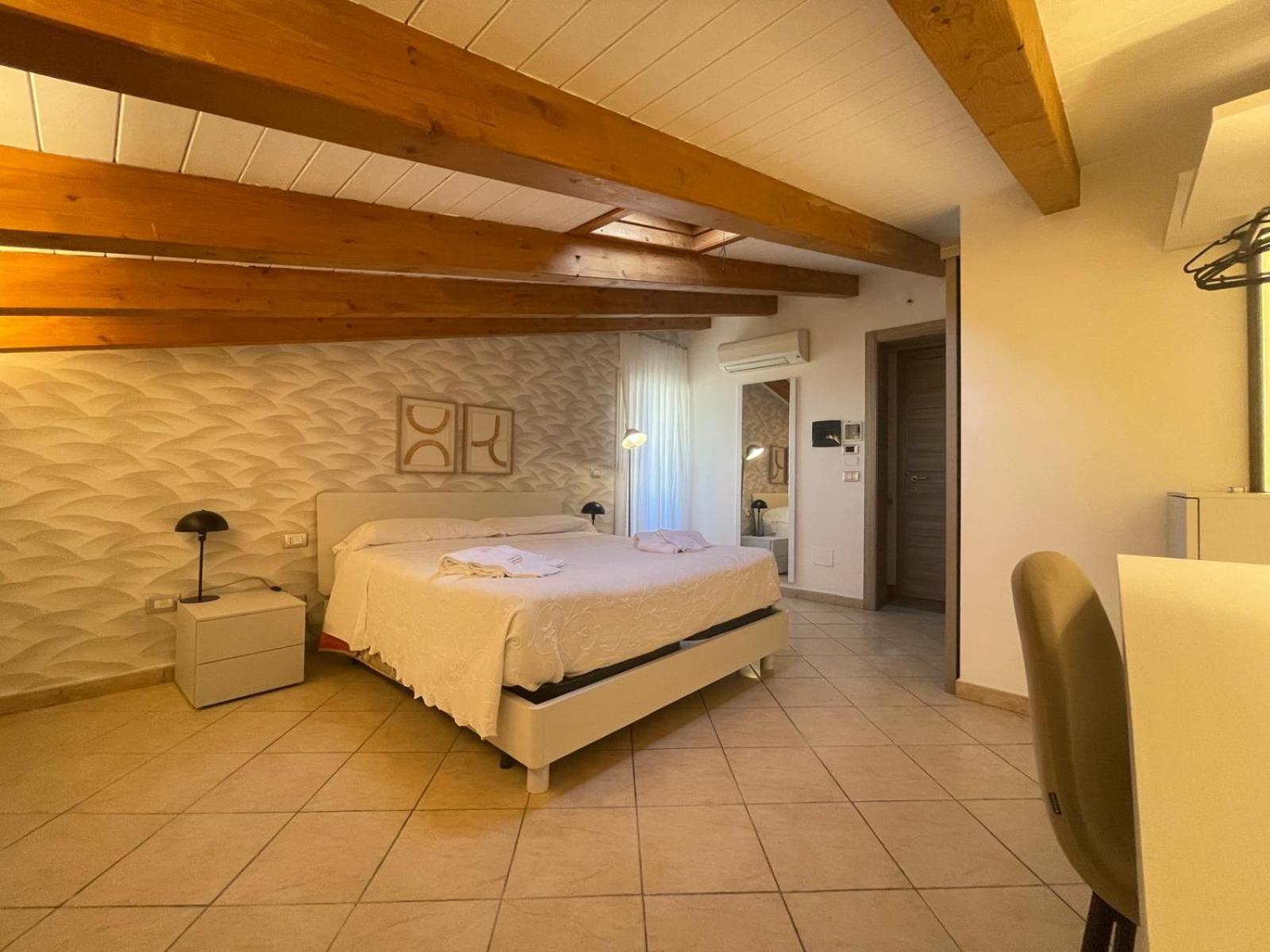 Portopalo Di Capo Passero Albergo Perseo מראה חיצוני תמונה