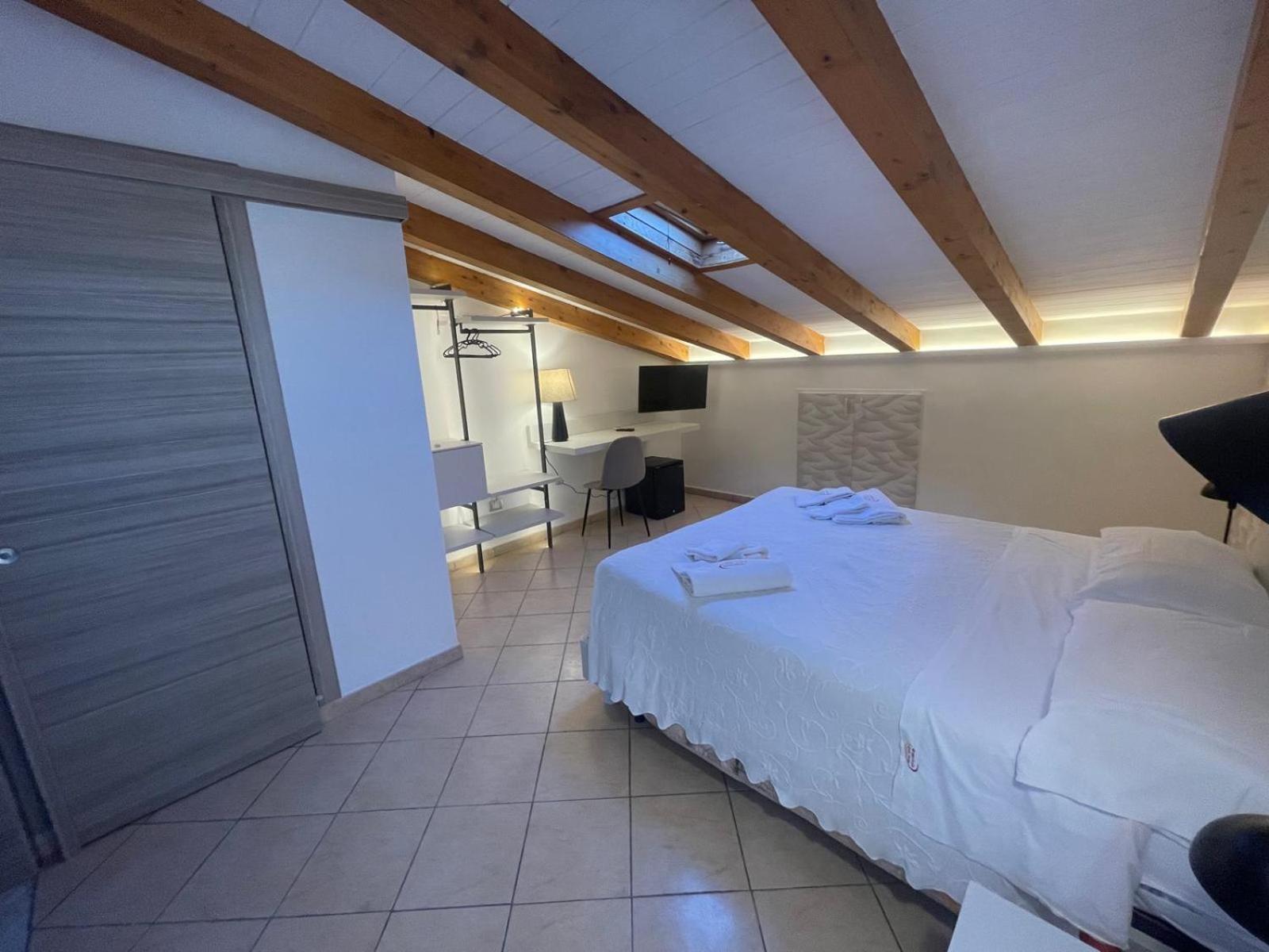 Portopalo Di Capo Passero Albergo Perseo מראה חיצוני תמונה