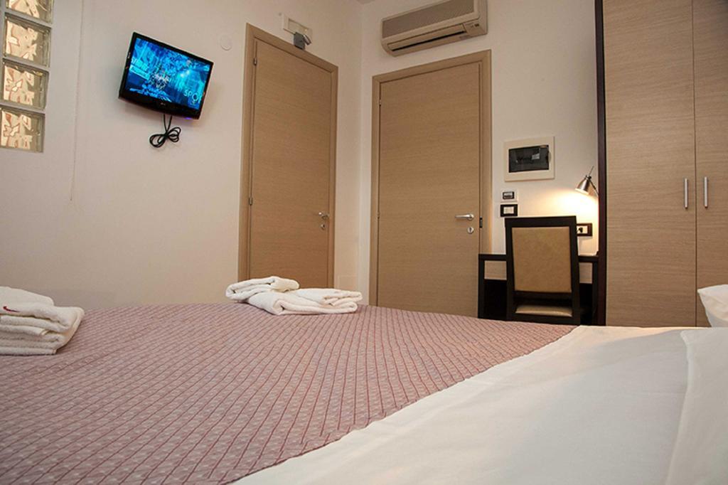 Portopalo Di Capo Passero Albergo Perseo מראה חיצוני תמונה